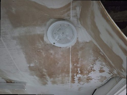 오산 누수탐지 벽면 물자국과 천장 누수 흔적을 확인하는 현장 점검