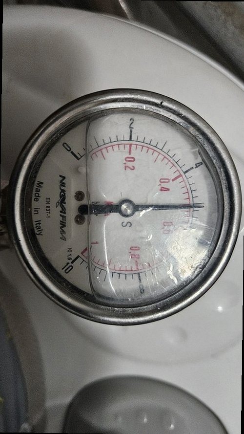 서초구 누수탐지 수도계량기 별침과 배관 누수 여부를 확인하는 현장 점검