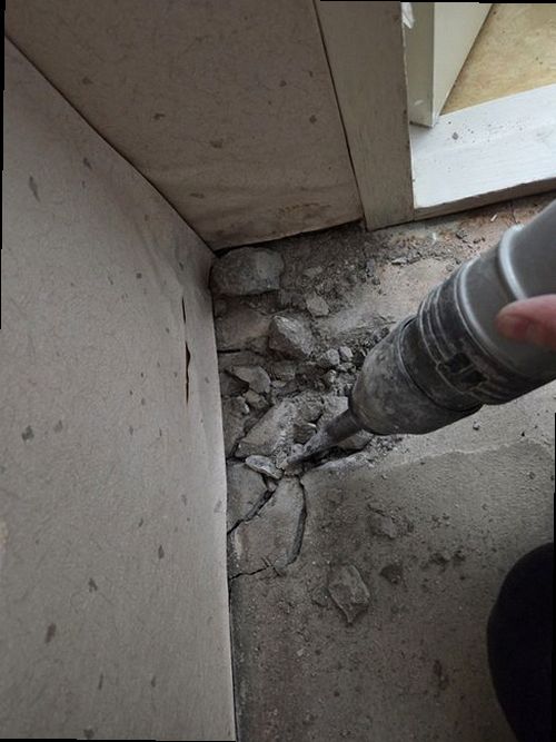 금천구 누수탐지 열화상 카메라와 공압 게이지로 배관 상태를 분석하는 현장