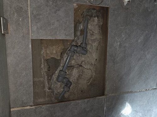 동래구 누수탐지 명륜동 누수탐지, 배관누수공사 작은 물떨어짐 방치하면 벽 속은 이미 젖어 있다