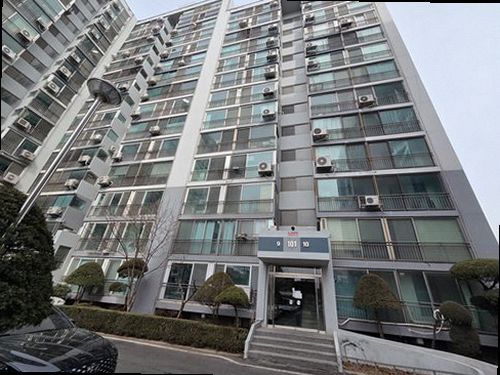 영등포구 누수탐지 수도계량기 별침과 보일러 배관을 확인하는 모습