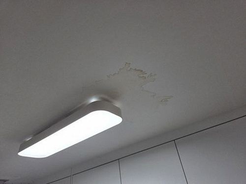번동 누수탐지 바닥과 천장 누수 흔적을 확인하는 현장 점검