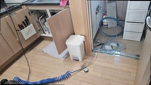 중랑구 누수탐지 벽면 젖음 상태와 열화상 카메라 점검 모습