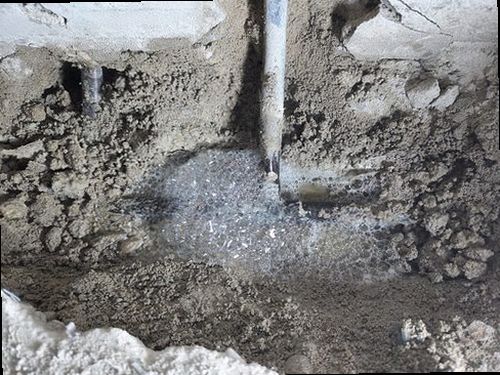 노원구 누수탐지 천장 누수 흔적과 등박스 주변 수분 상태 점검
