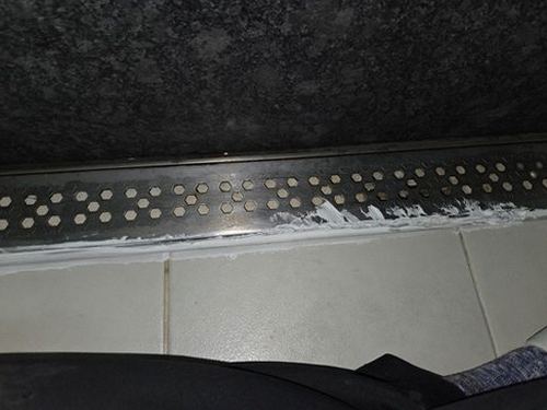 광주 누수탐지 양산동 아파트 6층 욕실 문 앞 시공 후기 사진