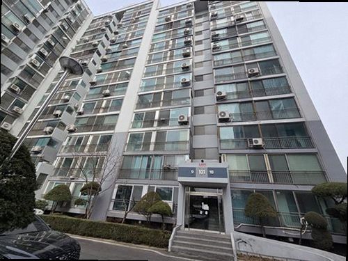 미추홀구 누수탐지 누수 피해가 발생한 천장과 벽면의 습기 흔적