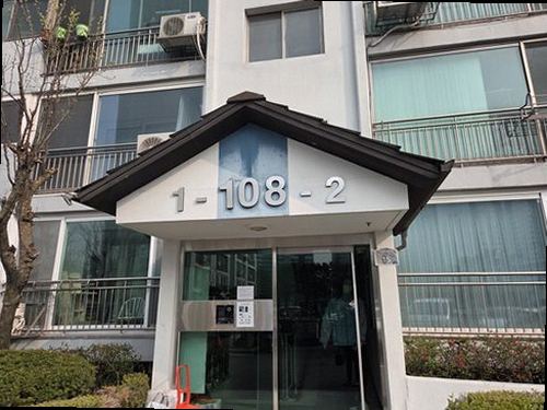여주 누수탐지 수도계량기와 누수 피해 위치를 확인하는 현장 점검 모습