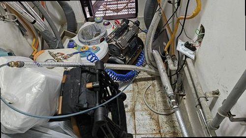 영통구 누수탐지 천장 누수 흔적과 벽지 들뜸을 확인하는 현장
