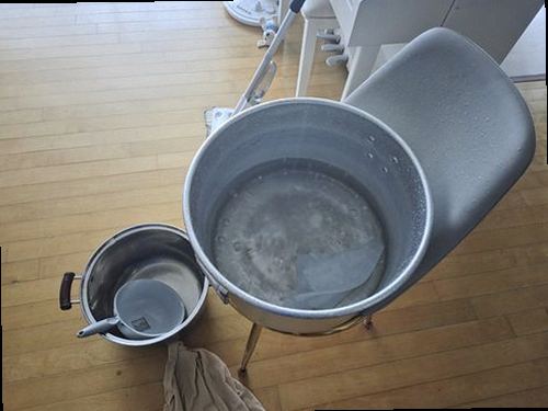 양천구 누수탐지 공압 게이지와 청음 장비로 배관 누수 위치를 확인하는 과정