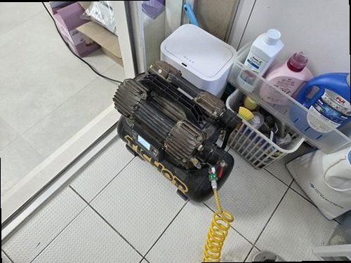 대전 중구 누수탐지 천장 누수 흔적과 배관 구조를 비교한 점검 이미지
