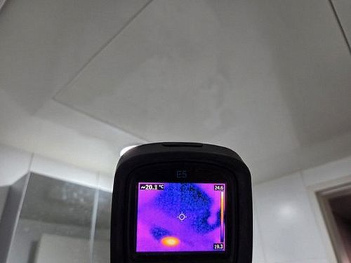 중원구 누수탐지 상대원동 누수탐지 안방 천장 얼룩과 바닥 습기 원인 비교