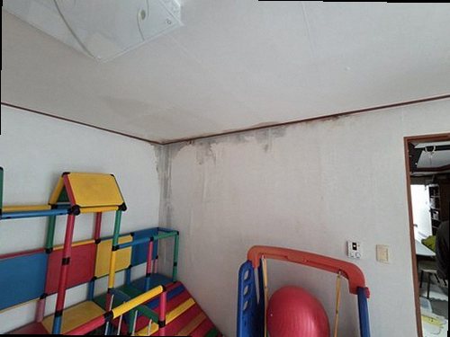 덕양구 누수탐지 배관 압력 검사와 청음탐지를 진행하는 장비