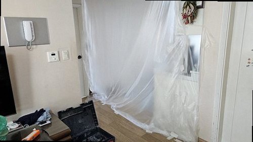 천안시 서북구 누수탐지 가스탐지와 청음탐지로 누수 위치를 확인하는 모습