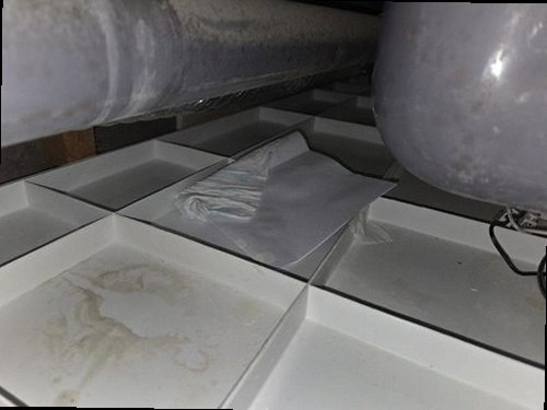 부평구 누수탐지 수도계량기 별침과 공압 게이지를 확인하는 누수 점검 현장
