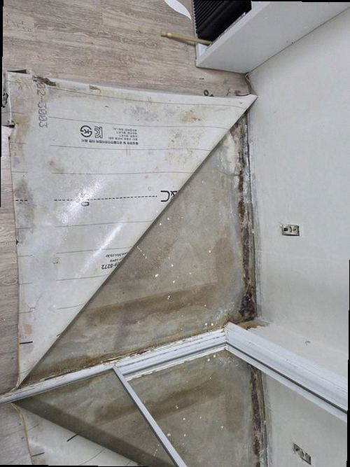 서울 중구 누수탐지 수도계량기와 보일러 배관 구조를 비교한 점검 안내 이미지