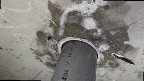 단원구 누수탐지 건물 배관과 방수층 구조를 보여주는 단면 도식
