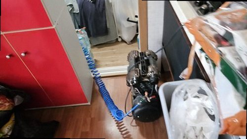 천안시 동남구 누수탐지 천장 얼룩과 물방울 발생 위치를 기록하는 점검 현장