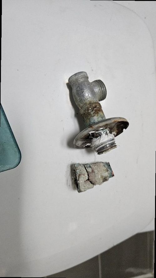 충남 누수탐지 홍북읍 단독주택 2층 창가 벽면 시공 후기 사진