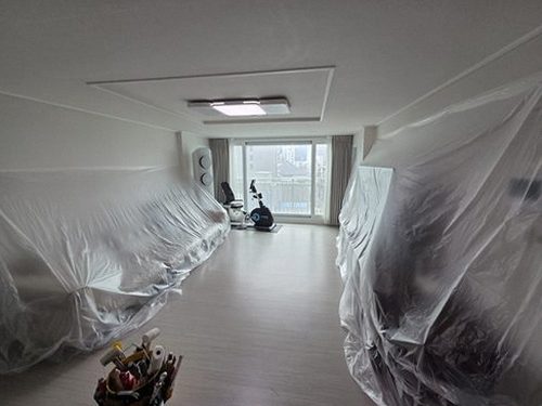 홍은동 아파트 8층 거실 시공 후기 사진